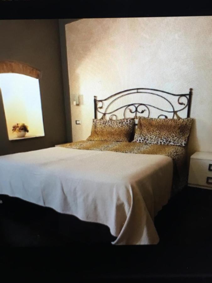 B&B Maddalena アラッシオ エクステリア 写真